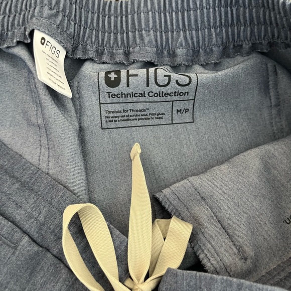 Figs scrub bottoms - Picture 4 of 4